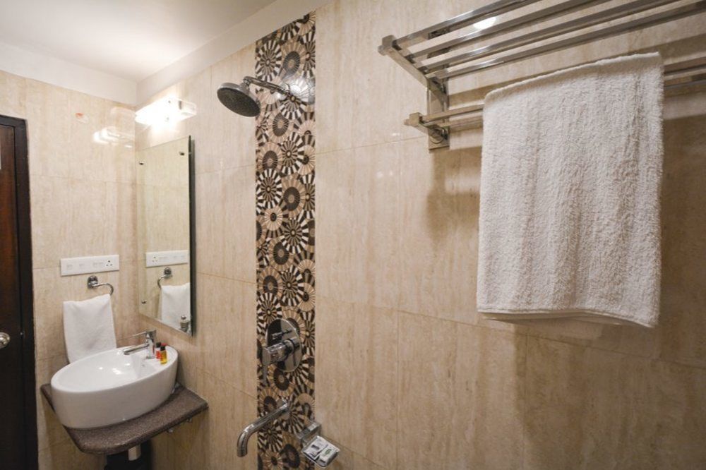 Hotel Central Residency Varanasi Exterior photo
