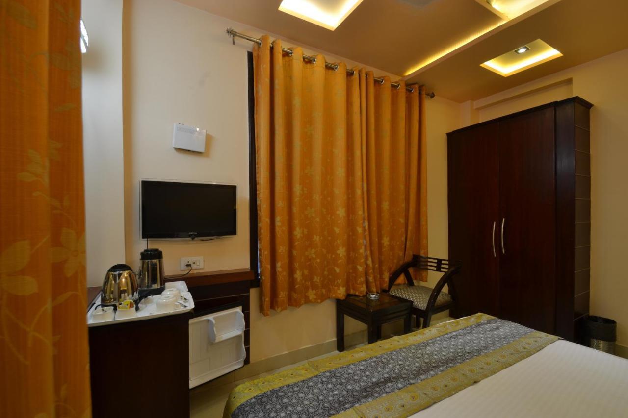 Hotel Central Residency Varanasi Exterior photo
