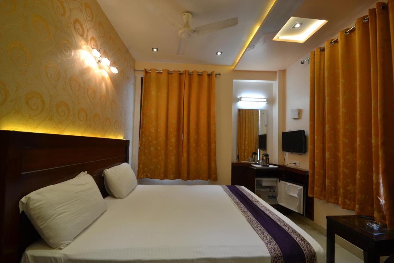 Hotel Central Residency Varanasi Exterior photo