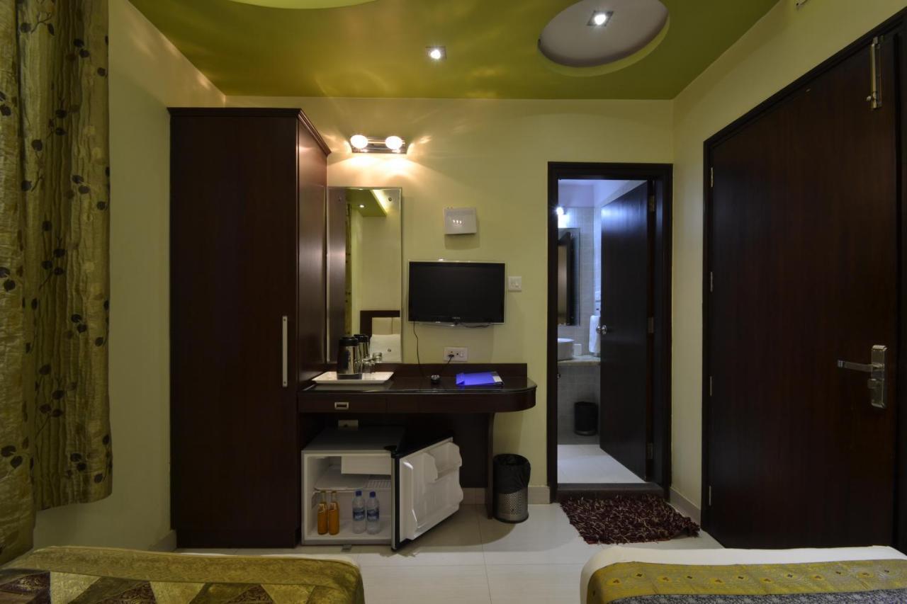 Hotel Central Residency Varanasi Exterior photo