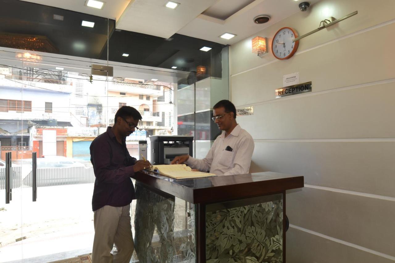 Hotel Central Residency Varanasi Exterior photo